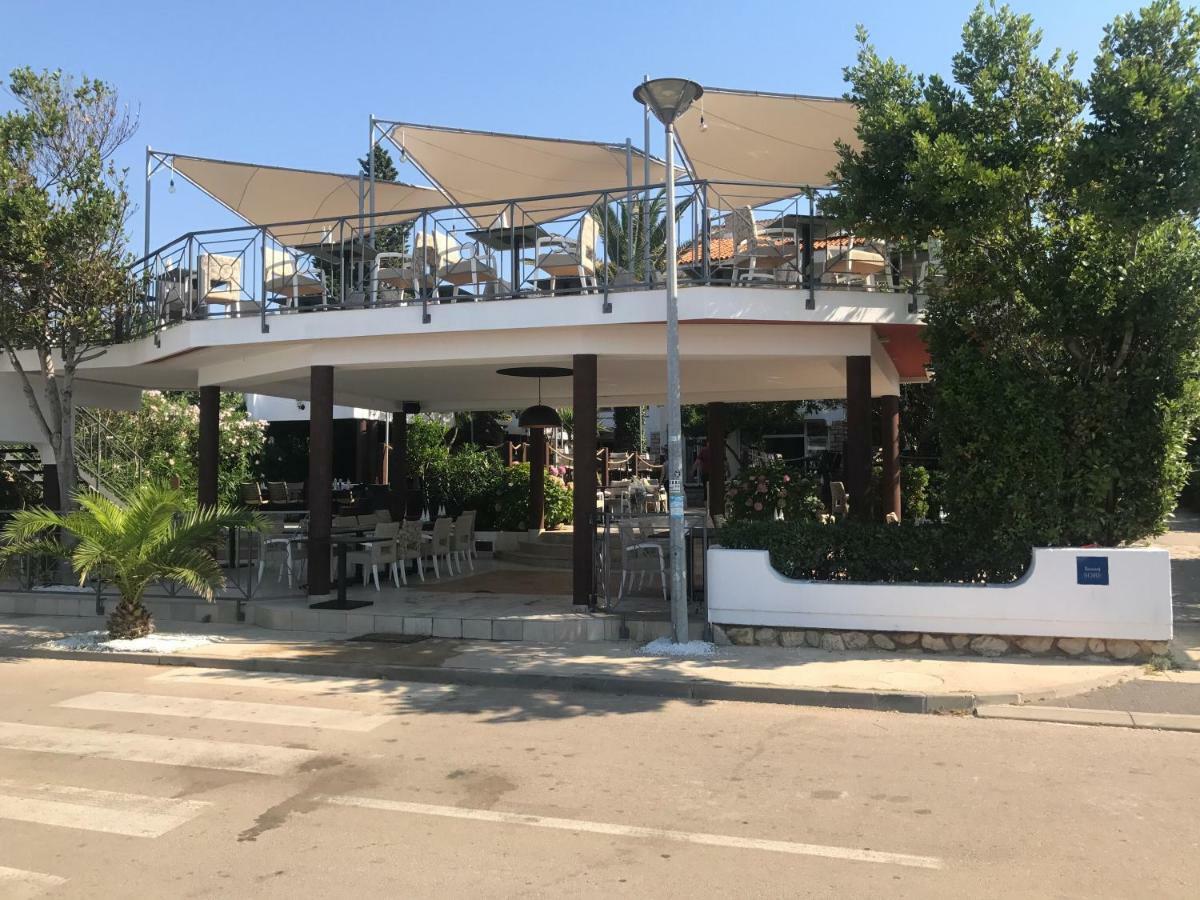Guesthouse Punta Mira - Beachfront ノヴァリャ エクステリア 写真