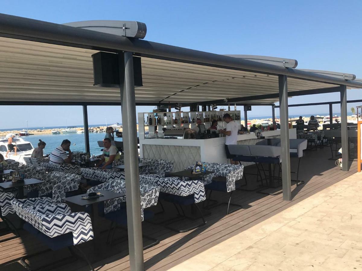 Guesthouse Punta Mira - Beachfront ノヴァリャ エクステリア 写真